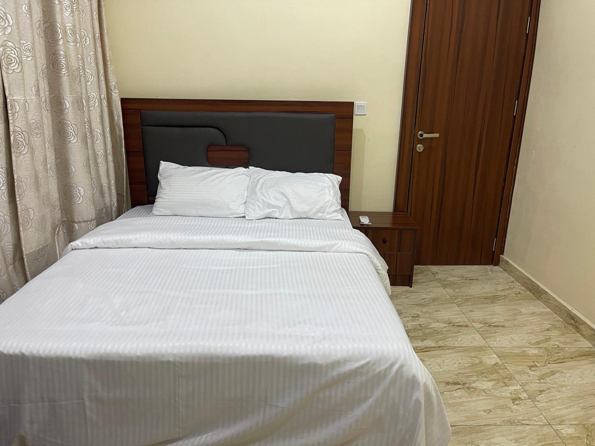 Pilgrim Place Otel Rubuchi Dış mekan fotoğraf